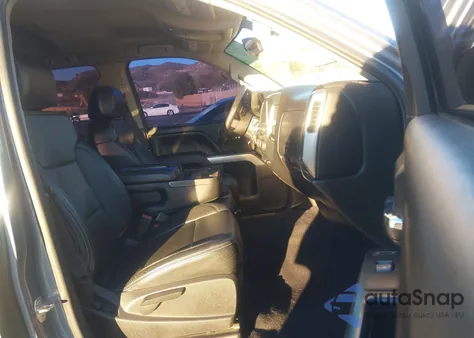 2015 Chevrolet Silverado 1500 1Lt z USA, uszkodzony, nr VIN 1GCRCREC4FZ263103